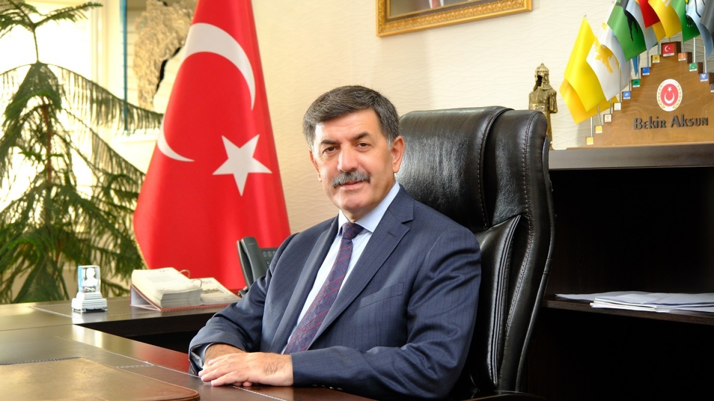 Belediye Başkanımız Bekir Aksun’dan 19 Mayıs Mesajı: “Gençlik bizim gücümüzdür yarınlarımızdır”